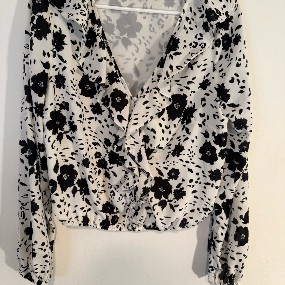 Astr Black and White Ruffled Crop Blouse